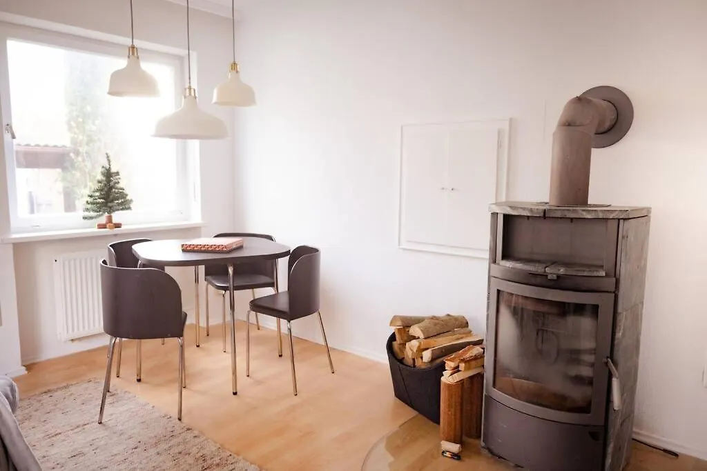 Gemuetliches Haus Mit Holzofen & Garten Apartment Landshut Germany